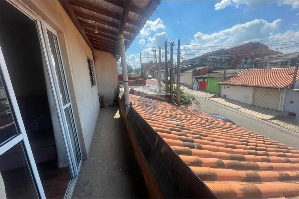 Casa, 3 quartos, 218 m² - Foto 2