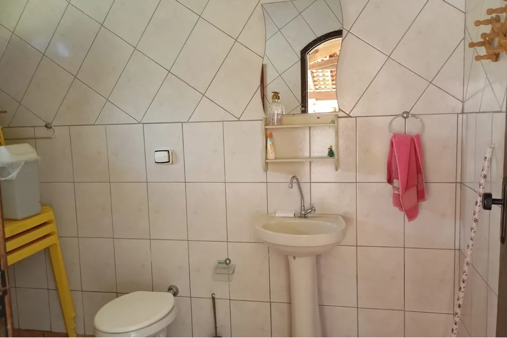 Chácara, 3 quartos, 2465 m² - Foto 1
