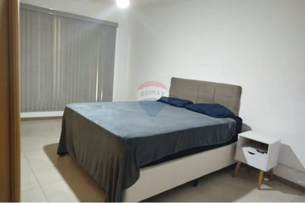 Casa, 4 quartos, 231 m² - Foto 1