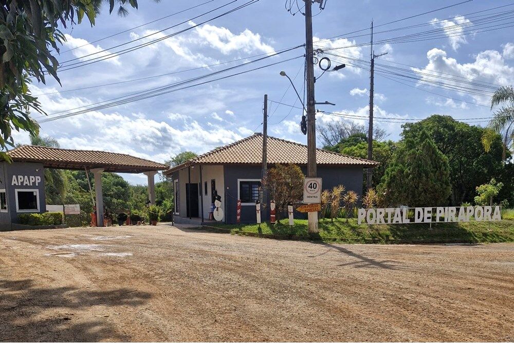 Chácara à venda com 2 quartos, 145m² - Foto 27