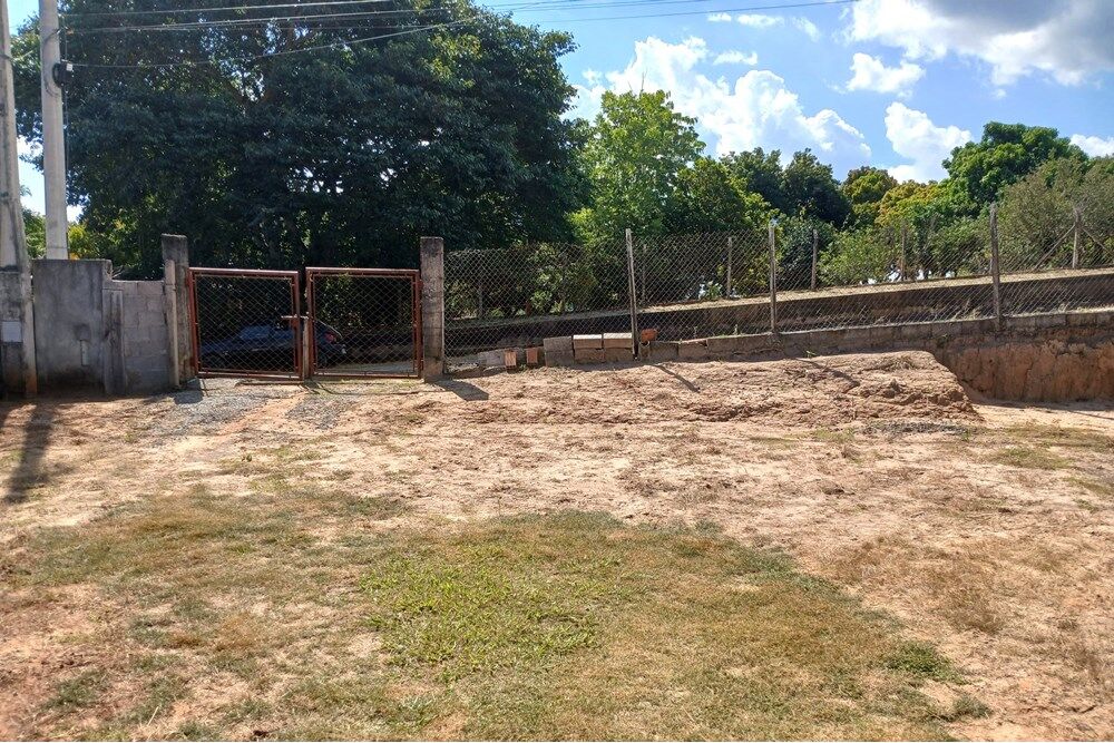 Chácara à venda com 2 quartos, 145m² - Foto 25