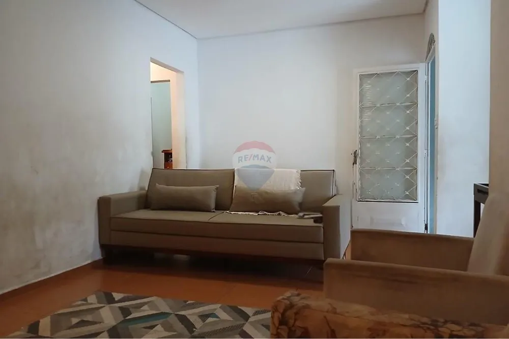 Casa, 2 quartos, 253 m² - Foto 1