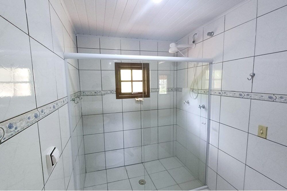 Chácara à venda com 2 quartos, 211m² - Foto 22