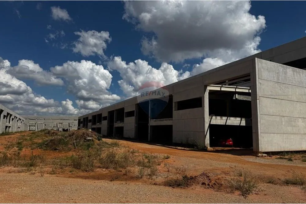 Depósito-Galpão, 128 m² - Foto 1