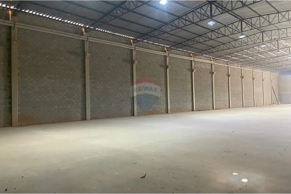 Depósito-Galpão, 1600 m² - Foto 2