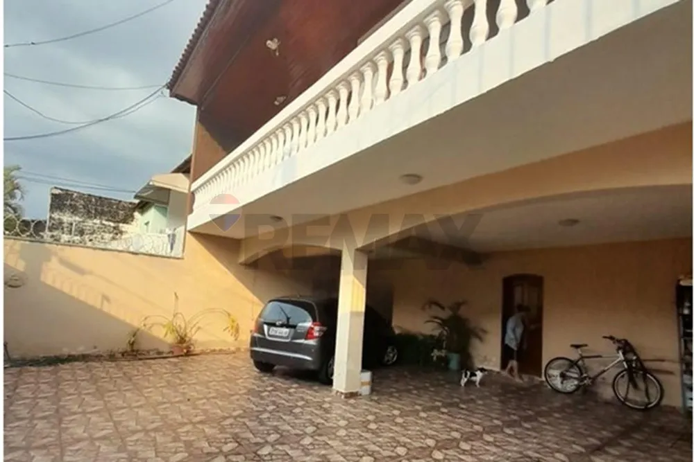 Casa, 3 quartos, 247 m² - Foto 1