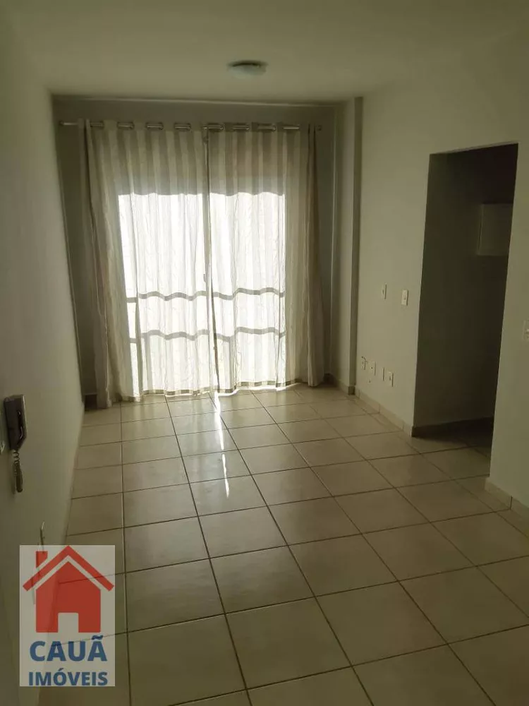 Apartamento à venda com 3 quartos, 1m² - Foto 1