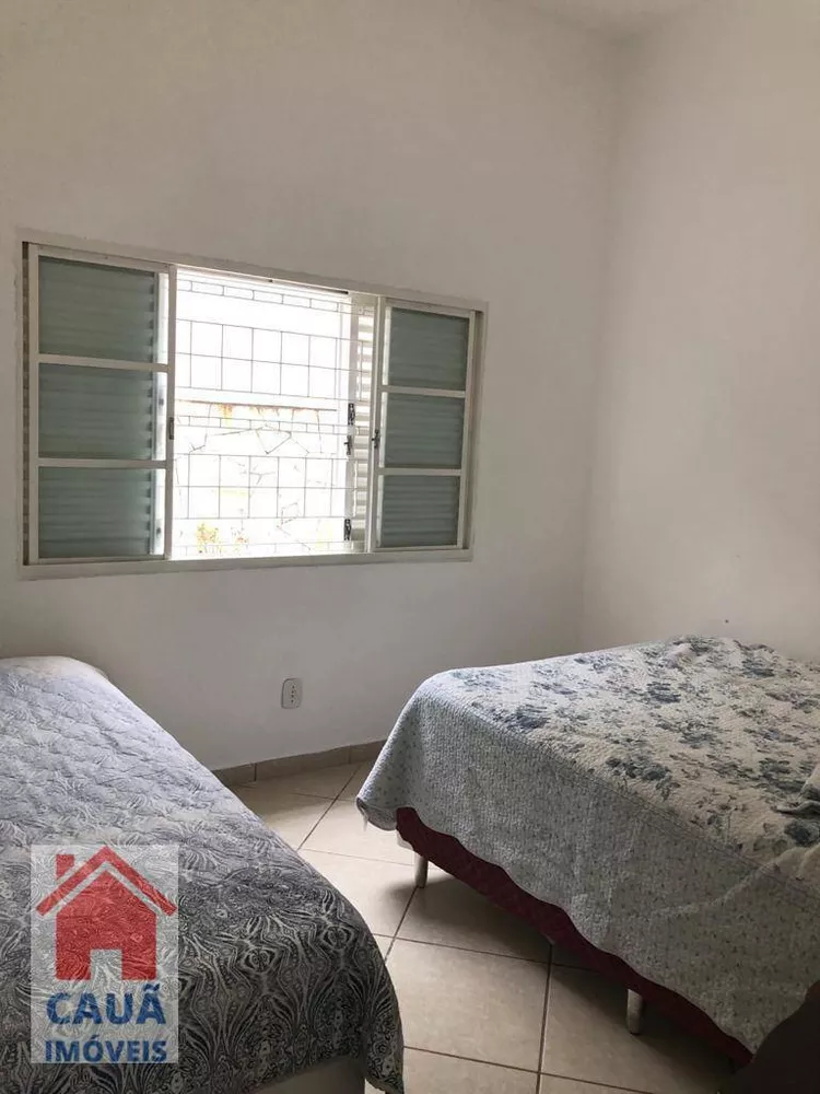 Casa à venda com 3 quartos, 250m² - Foto 3