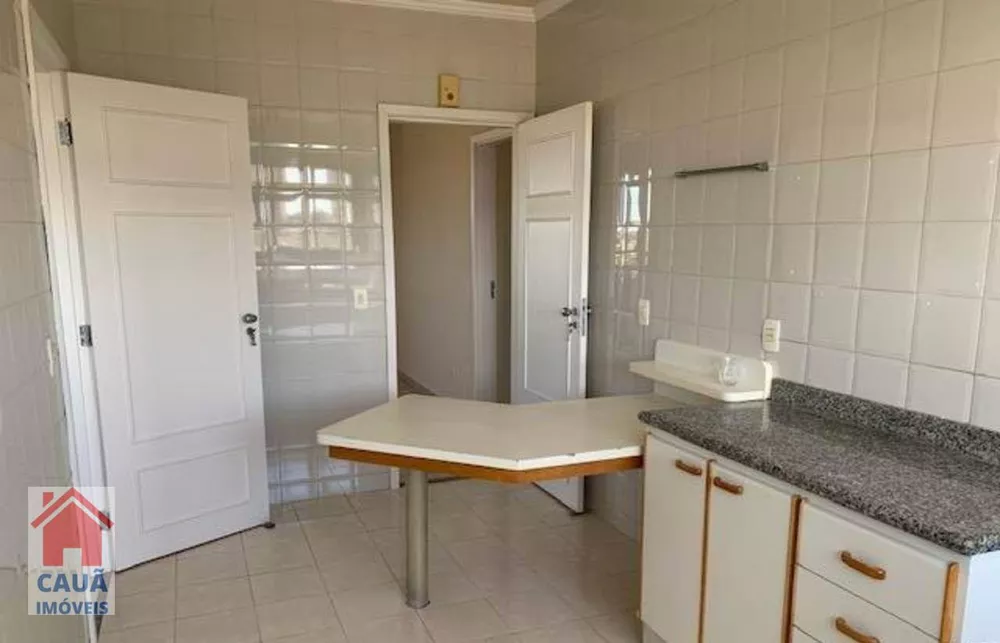 Apartamento para alugar com 3 quartos, 125m² - Foto 5