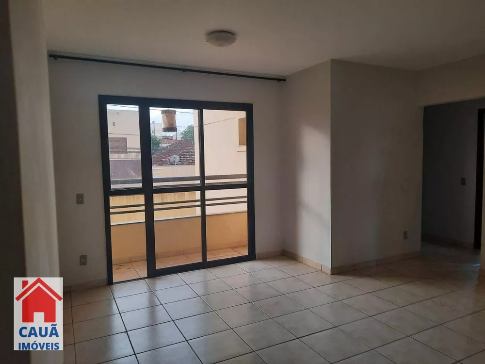 Apartamento à venda com 3 quartos, 84m² - Foto 1