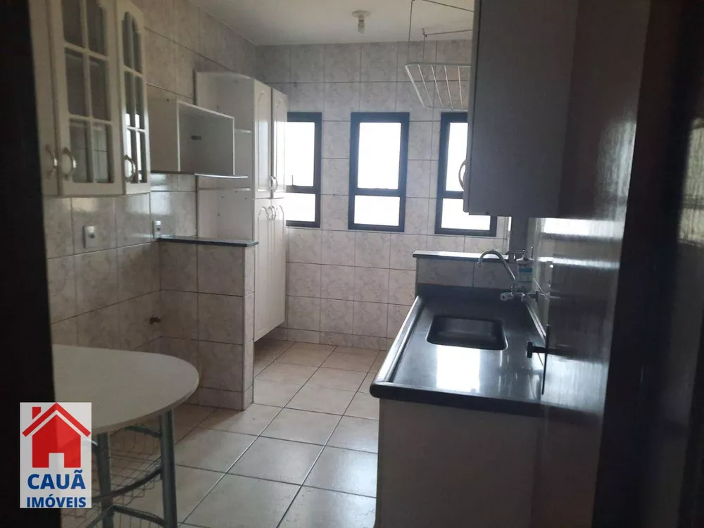 Apartamento à venda com 3 quartos, 84m² - Foto 2