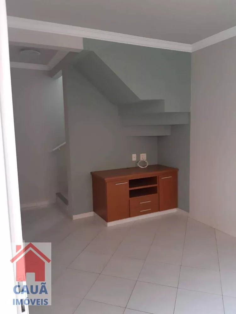 Apartamento à venda com 2 quartos, 70m² - Foto 1