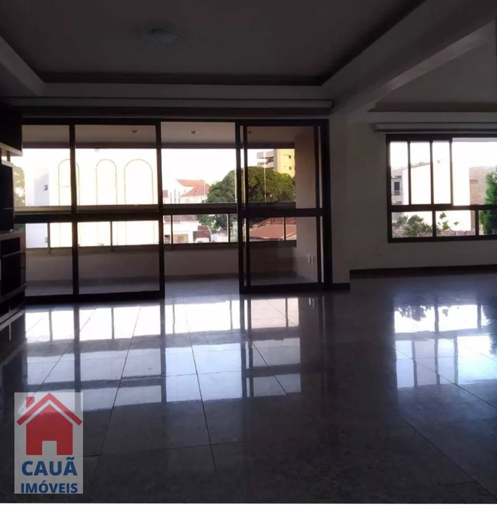 Apartamento à venda com 4 quartos, 212m² - Foto 2