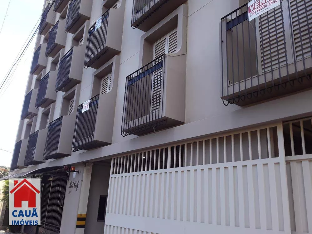 Apartamento à venda com 3 quartos, 139m² - Foto 4