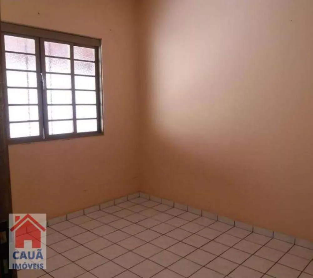 Casa à venda com 3 quartos, 100m² - Foto 2