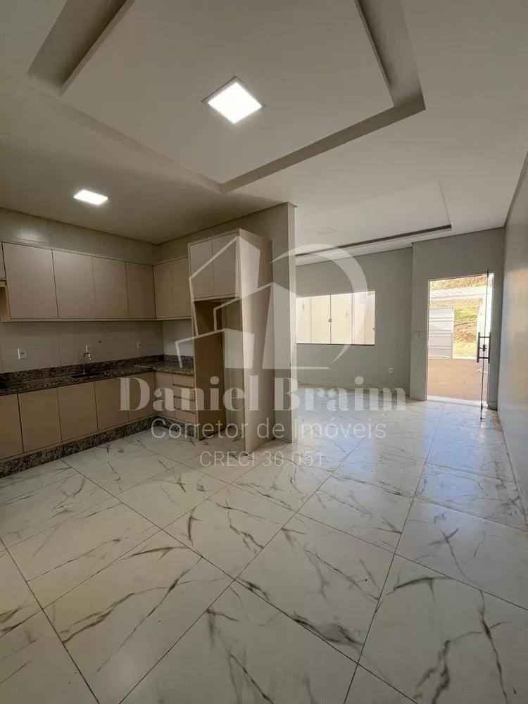 Casa, 2 quartos, 180 m² - Foto 1