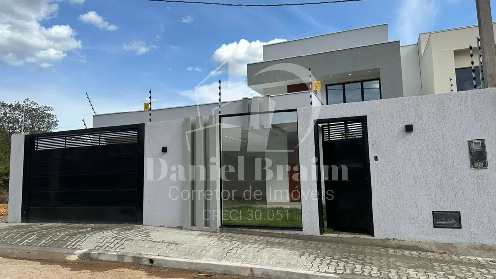 Casa à venda com 3 quartos, 178m² - Foto 1