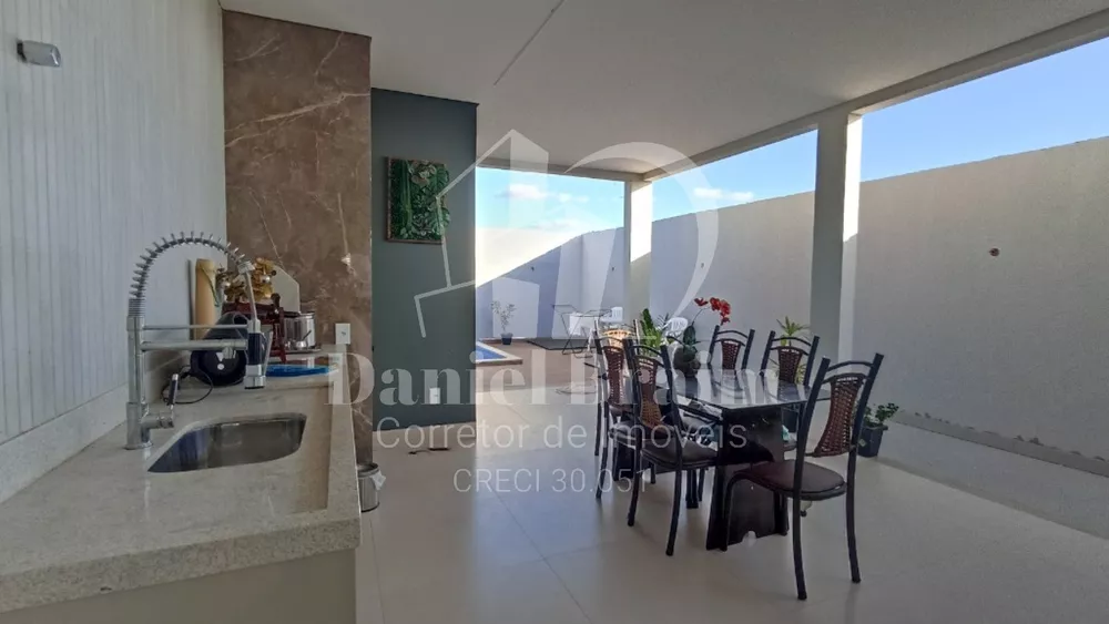 Casa, 3 quartos, 215 m² - Foto 8