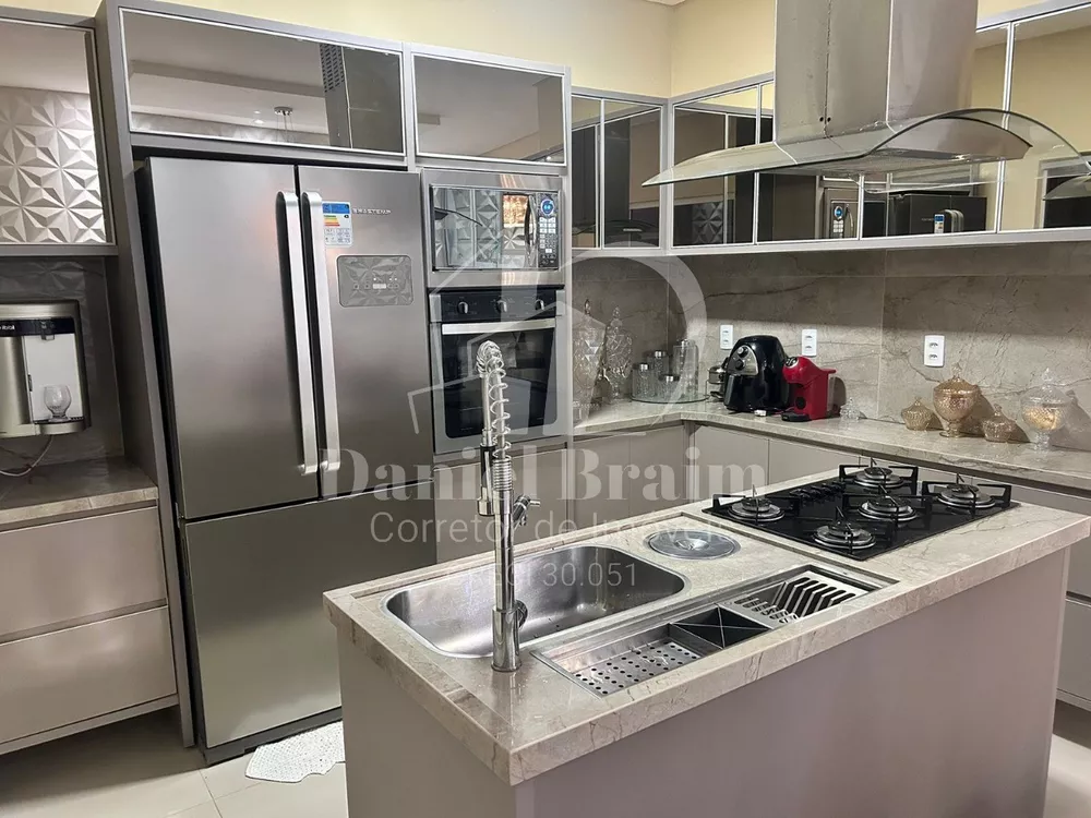 Casa, 5 quartos, 145 m² - Foto 2