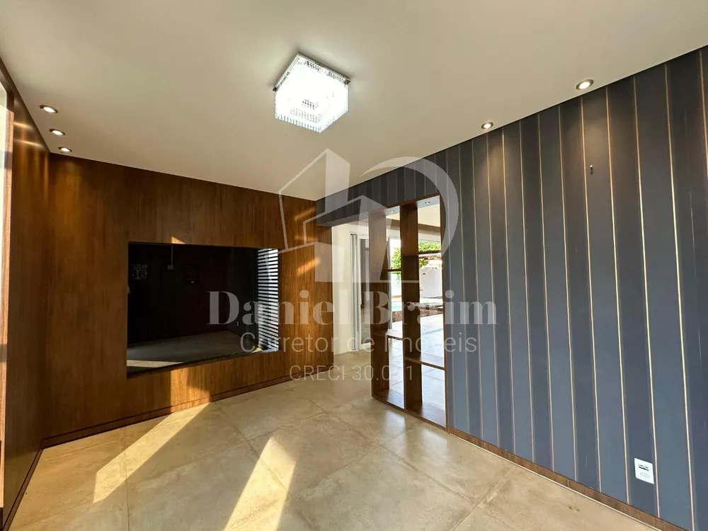 Casa, 4 quartos, 347 m² - Foto 1