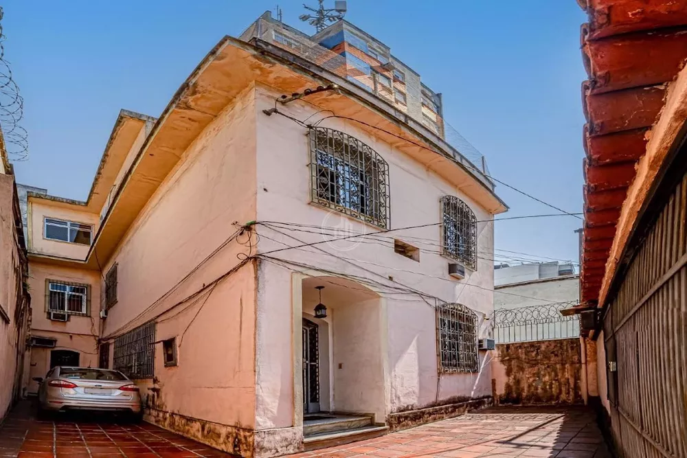 Casa, 6 quartos, 200 m² - Foto 27