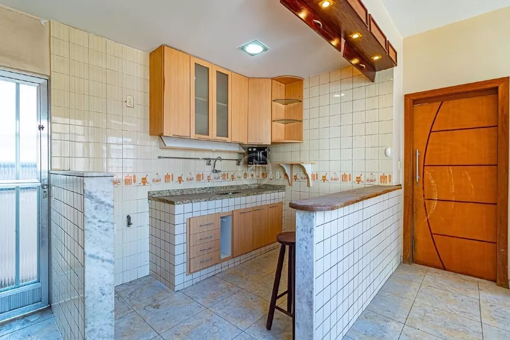 Casa, 6 quartos, 200 m² - Foto 4