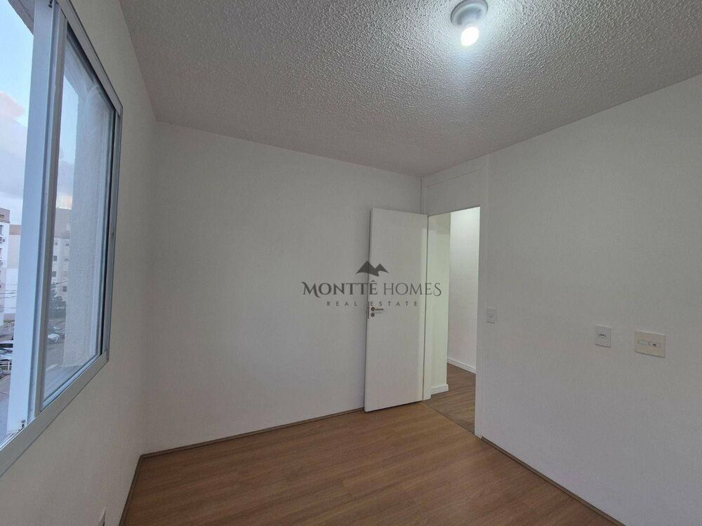 Apartamento à venda com 2 quartos, 44m² - Foto 2