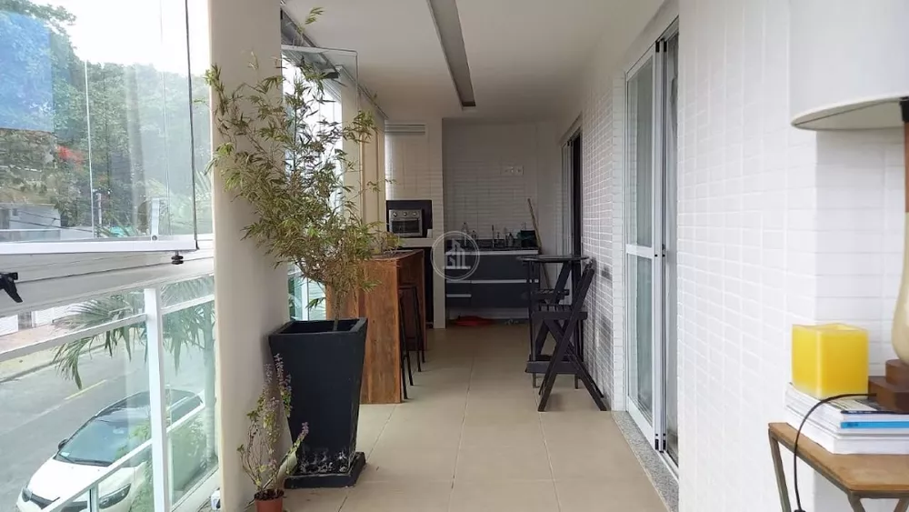 Apartamento à venda com 3 quartos, 95m² - Foto 4