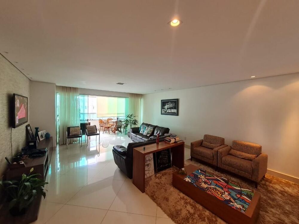 Apartamento à venda com 3 quartos, 180m² - Foto 10