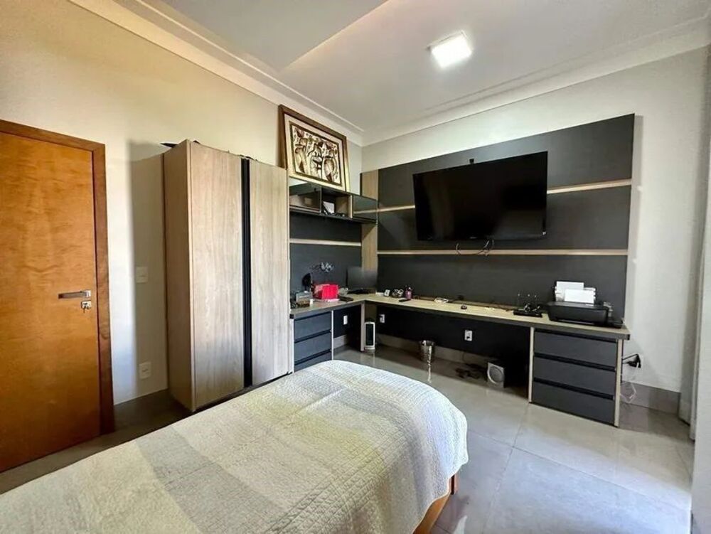 Casa, 3 quartos, 280 m² - Foto 2