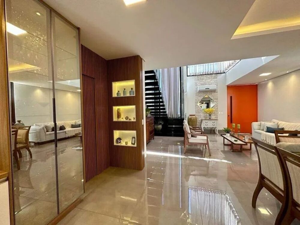 Casa, 3 quartos, 280 m² - Foto 1
