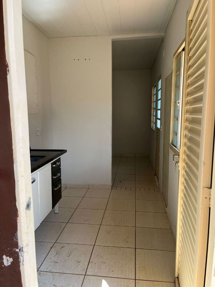 Casa à venda com 2 quartos, 38m² - Foto 2