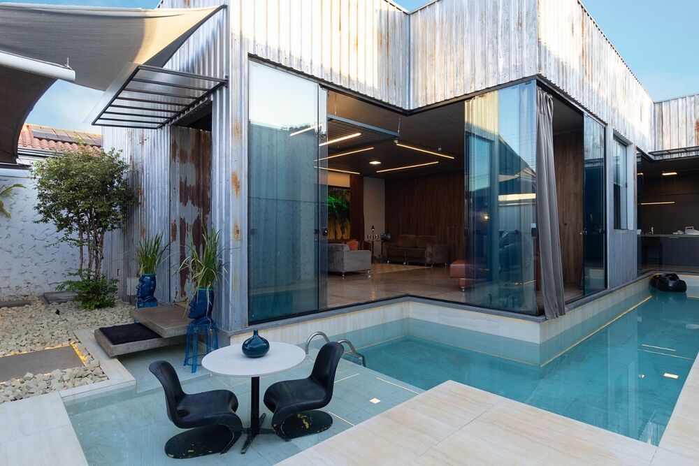 Casa à venda com 2 quartos, 236m² - Foto 1
