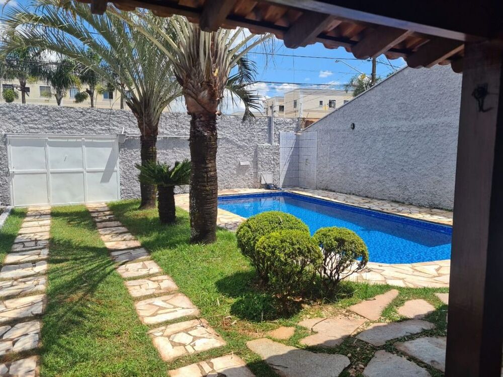Casa, 2 quartos, 114 m² - Foto 1