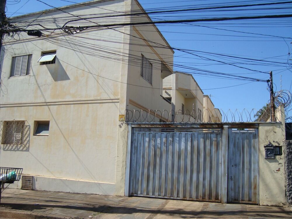 Apartamento à venda com 2 quartos, 60m² - Foto 1