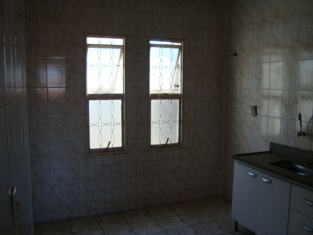 Apartamento à venda com 2 quartos, 60m² - Foto 4