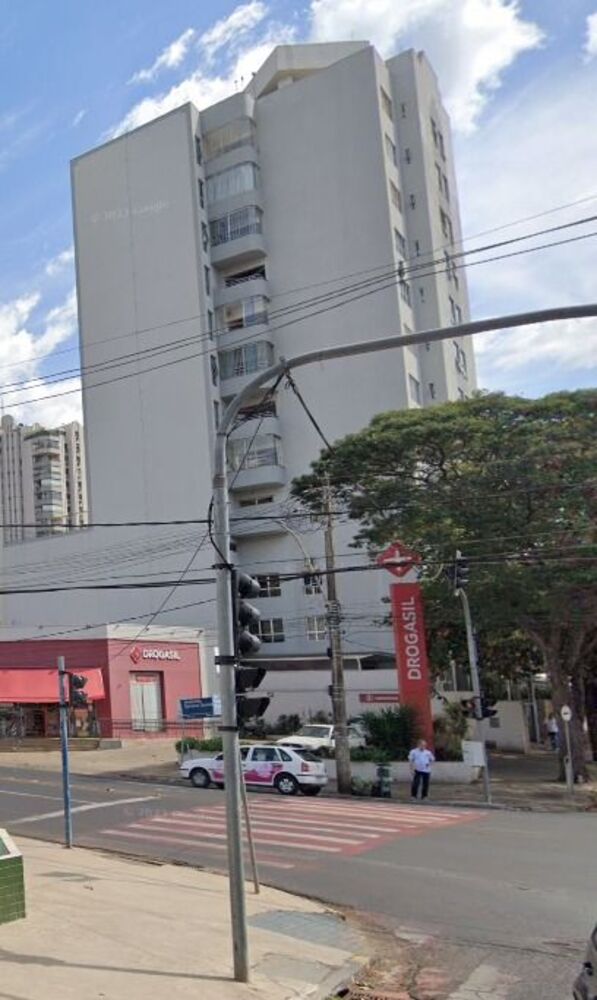 Apartamento à venda com 4 quartos, 251m² - Foto 1