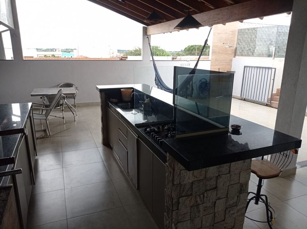 Casa, 5 quartos, 284 m² - Foto 2