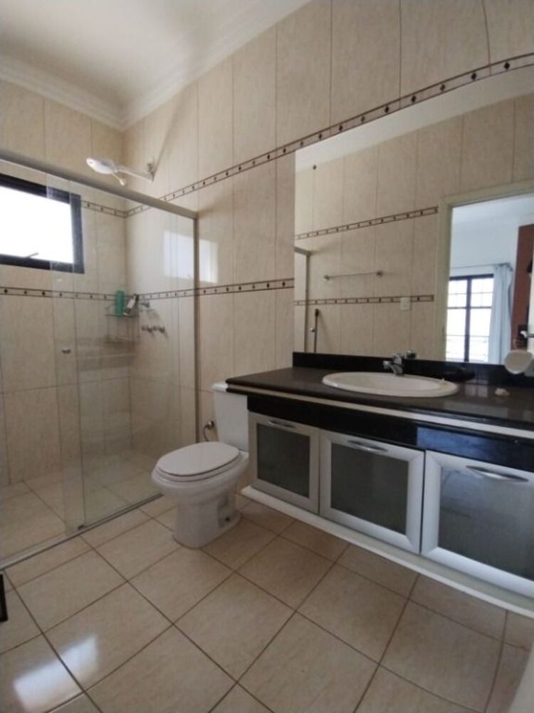 Casa à venda com 4 quartos, 255m² - Foto 3