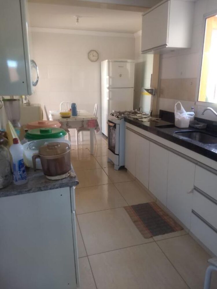 Casa, 3 quartos, 240 m² - Foto 2