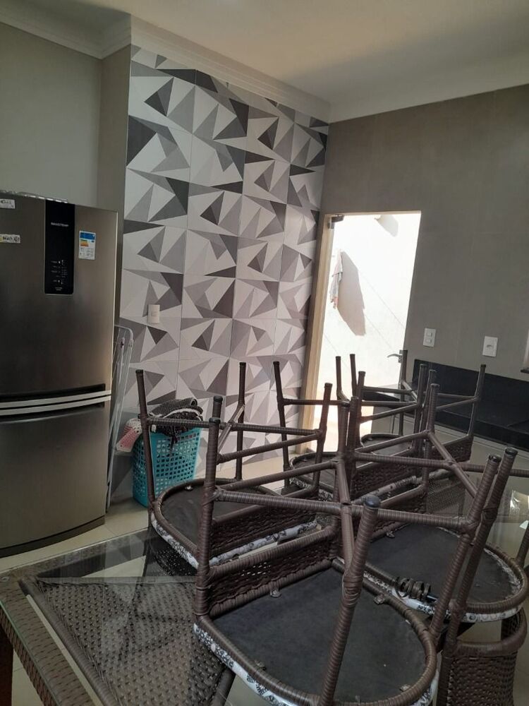 Casa, 2 quartos, 200 m² - Foto 1