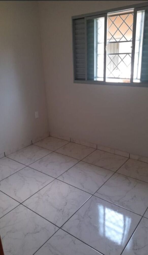 Casa à venda com 2 quartos, 53m² - Foto 3
