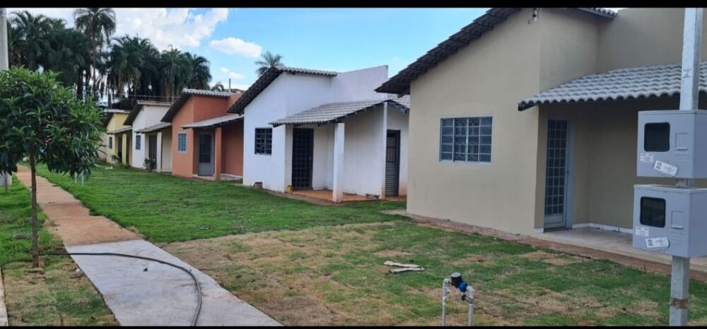 Casa à venda com 2 quartos, 53m² - Foto 2