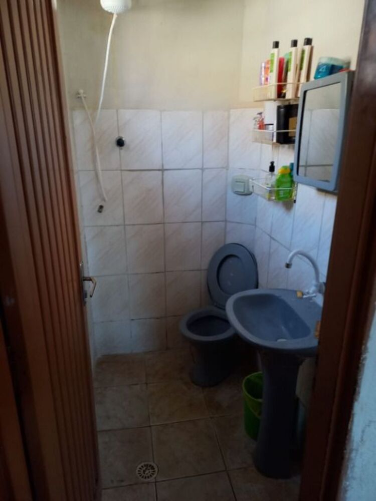 Casa à venda com 3 quartos, 360m² - Foto 1