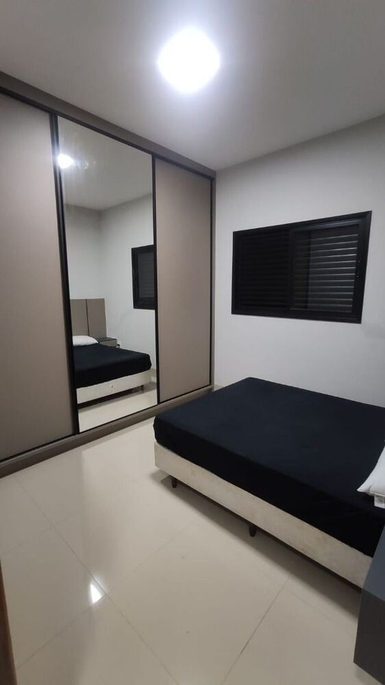 Casa à venda com 2 quartos, 75m² - Foto 4