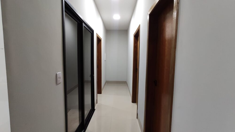 Casa à venda com 2 quartos, 75m² - Foto 2