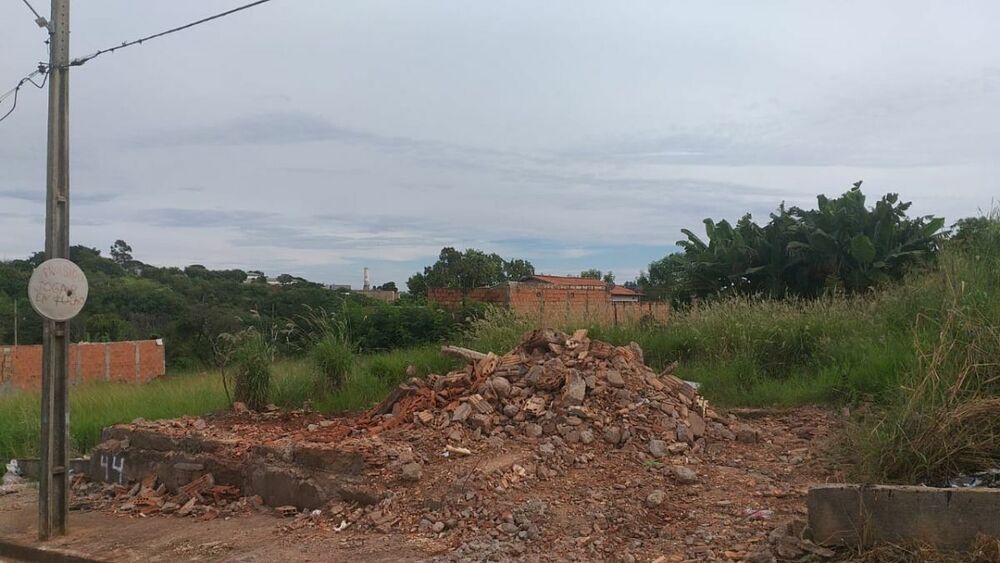 Terreno, 250 m² - Foto 1