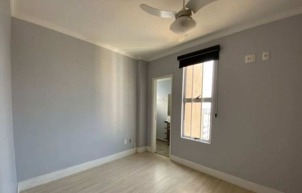 Apartamento à venda com 3 quartos, 156m² - Foto 3