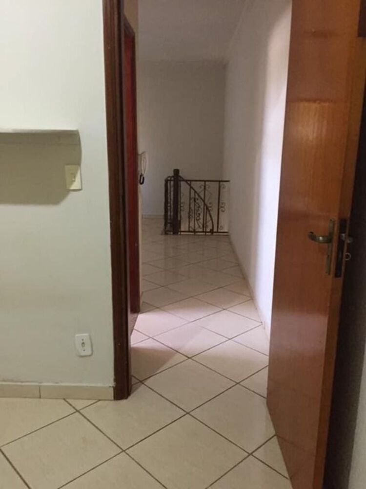 Casa de Vila à venda com 6 quartos, 288m² - Foto 9