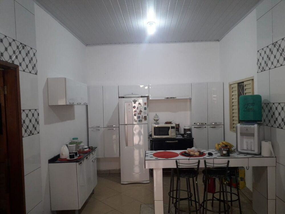 Casa à venda com 2 quartos, 83m² - Foto 2